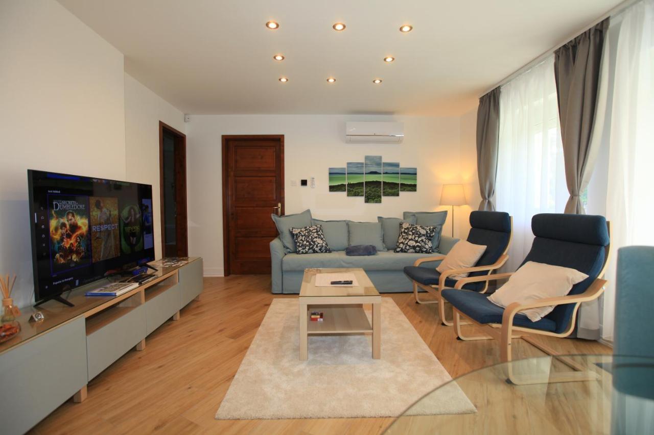 Paskal-Lux Apartments With Free Parking And Air Condition Будапешт Экстерьер фото
