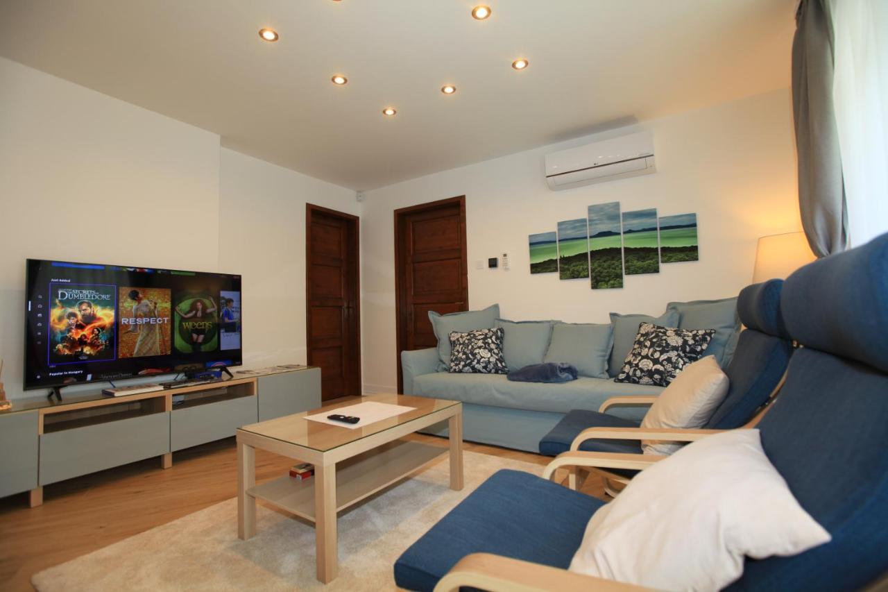 Paskal-Lux Apartments With Free Parking And Air Condition Будапешт Экстерьер фото
